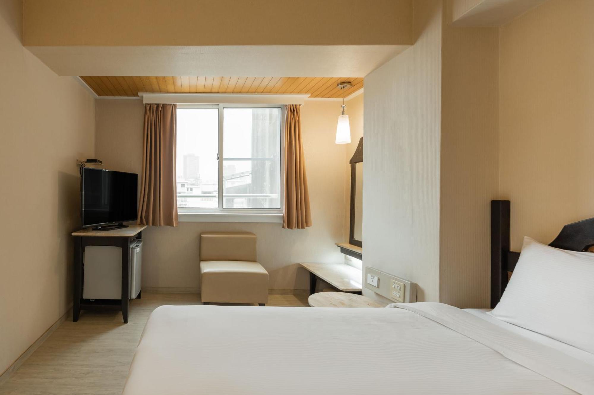 Kindness Hotel Weiwuying Kaohsiung Oda fotoğraf