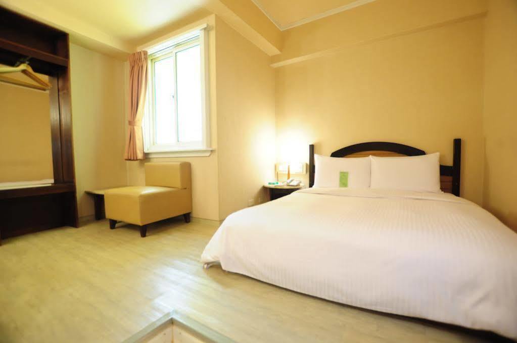 Kindness Hotel Weiwuying Kaohsiung Dış mekan fotoğraf